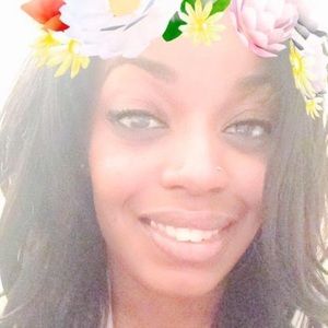 Meet your Posher, Noelle
